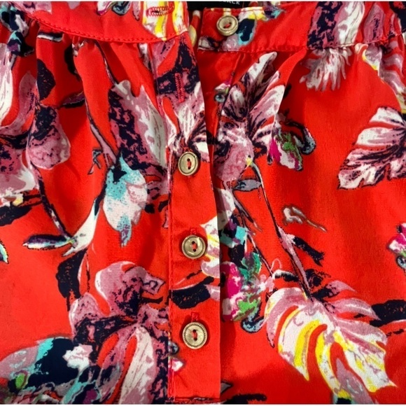 BUCKLE BLACK Red Abstract Feathers Palms Floral Blouse Size XL Whimsy Career - Picture 6 of 11